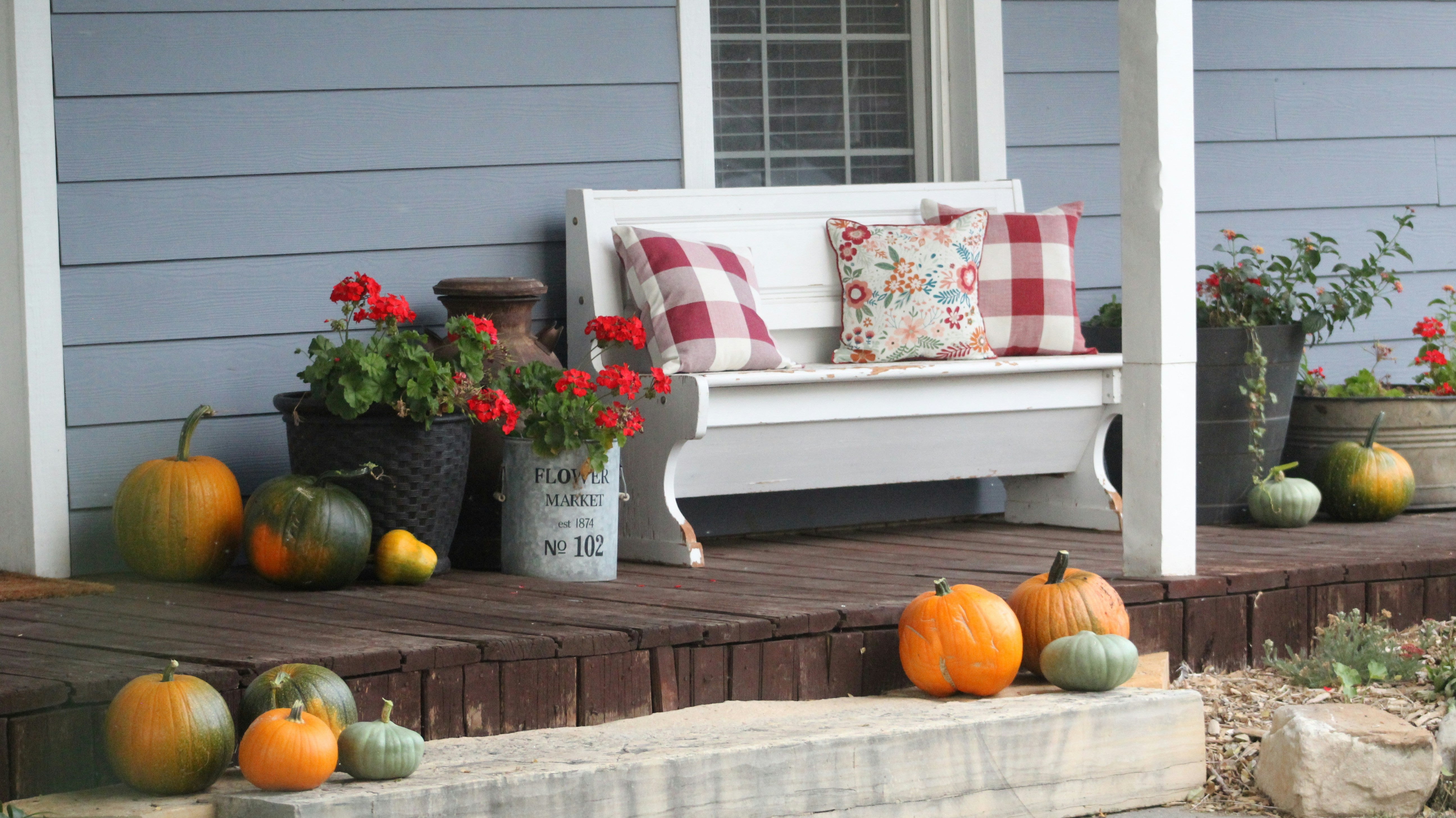 7 Festive Porch Decorating Ideas Using Natural Garden Elements