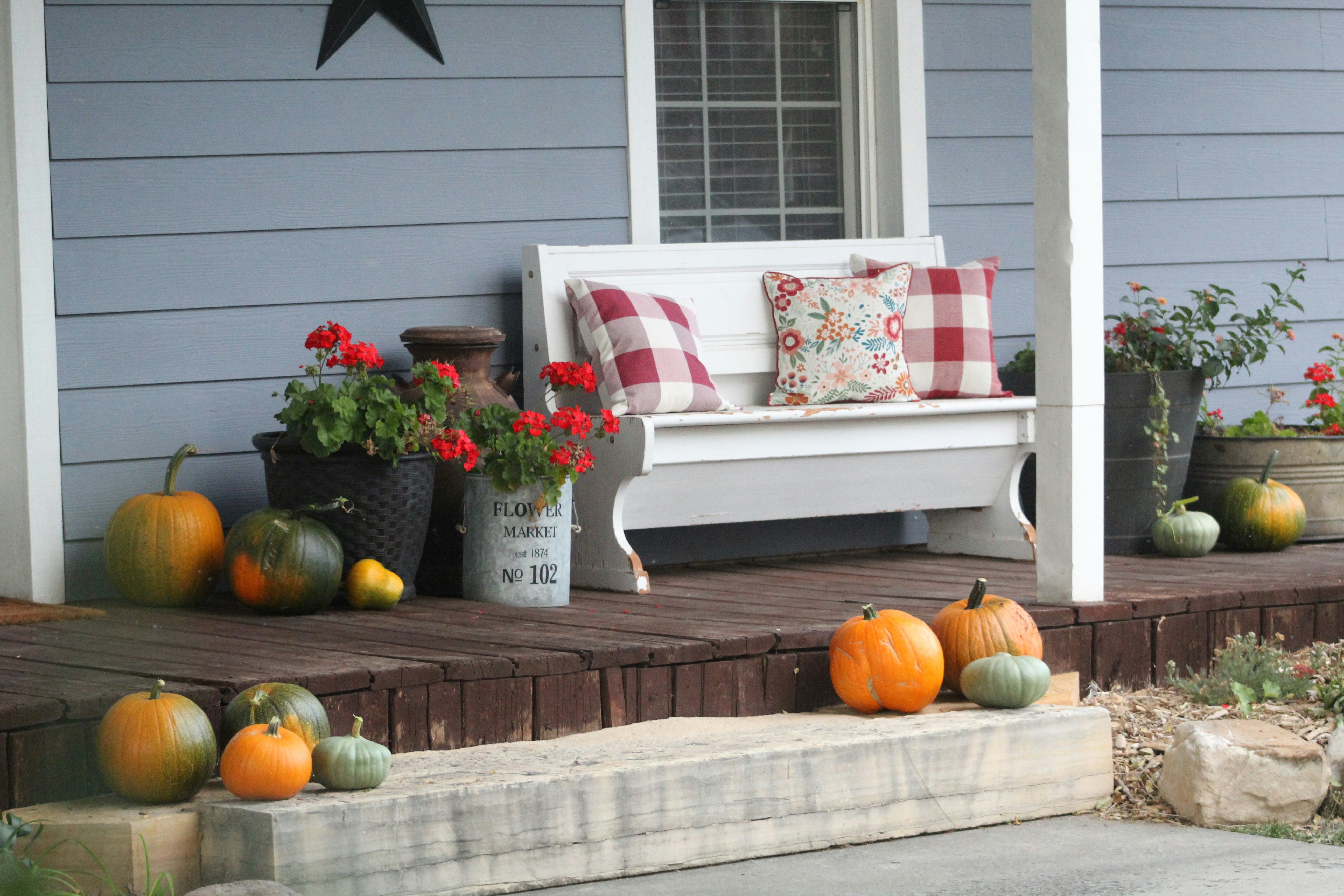 7 Festive Porch Decorating Ideas Using Natural Garden Elements